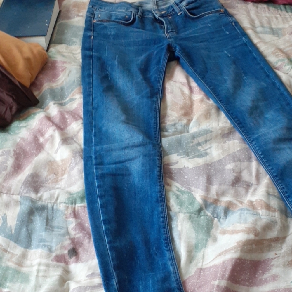 Jeans - Picture 4 of 5